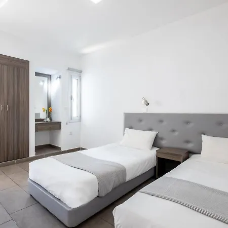 Family One-Bedroom Apartment With Balcony شقة